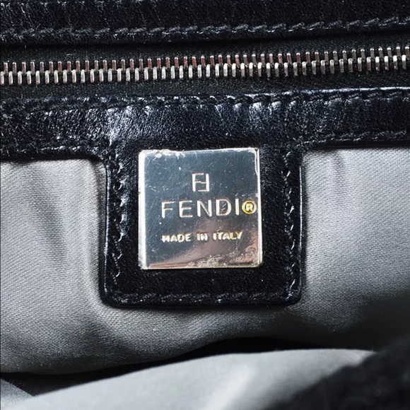 🔥SOLD🔥* Fendi knit and leather bag - Picture 5 of 5